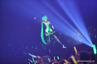 画像集#014のサムネイル/ミクの日に行われたイベント「Project DIVA presents MATSURI DA DIVA」をレポート。「初音ミク -Project DIVA- F 2nd」の発売を“祈願”したライブでは,“中の人”の生歌披露も
