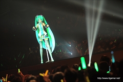 画像集#018のサムネイル/ミクの日に行われたイベント「Project DIVA presents MATSURI DA DIVA」をレポート。「初音ミク -Project DIVA- F 2nd」の発売を“祈願”したライブでは,“中の人”の生歌披露も