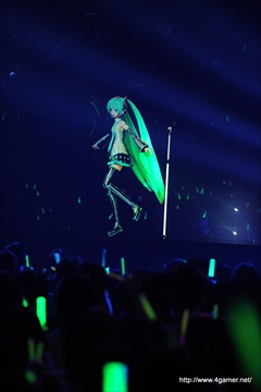 画像集#022のサムネイル/ミクの日に行われたイベント「Project DIVA presents MATSURI DA DIVA」をレポート。「初音ミク -Project DIVA- F 2nd」の発売を“祈願”したライブでは,“中の人”の生歌披露も