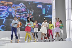 ������#001�Υ���ͥ���/�ֽ鲻�ߥ� -Project DIVA- F 2nd�פ�CM���Ƹ�����ݡ��ȡ������ƹ񤫤齸�뤷���ߥ��ե��󤬡�DECORATOR�פ�ץ쥤���ʤ����٤�