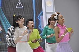 ������#004�Υ���ͥ���/�ֽ鲻�ߥ� -Project DIVA- F 2nd�פ�CM���Ƹ�����ݡ��ȡ������ƹ񤫤齸�뤷���ߥ��ե��󤬡�DECORATOR�פ�ץ쥤���ʤ����٤�