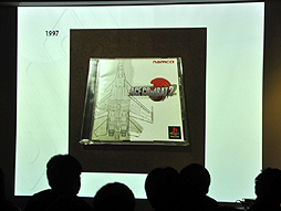 ������#002�Υ���ͥ���/�֥���������Хå� ����ե��˥ƥ��פ��仿��ȯ�档�ץ��ǥ塼������֥��ɥޥ͡����㡼�β������᤬�����ֱ̹�����������΢����