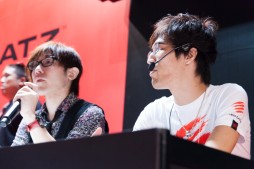 ������#003�Υ���ͥ���/����·���Υȡ��ʥ��Ȥ��������Τϡ��ʤ�ȥ��롦�ե���ơ�TGS 2014��Mad Catz�֡����ǳ��Ť��줿�֥���IV���������ե��ȥ�ݡ���