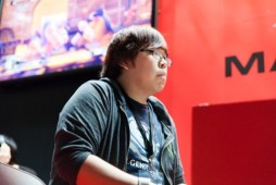 ������#017�Υ���ͥ���/����·���Υȡ��ʥ��Ȥ��������Τϡ��ʤ�ȥ��롦�ե���ơ�TGS 2014��Mad Catz�֡����ǳ��Ť��줿�֥���IV���������ե��ȥ�ݡ���