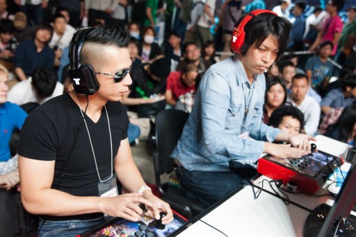 ������#026�Υ���ͥ���/����·���Υȡ��ʥ��Ȥ��������Τϡ��ʤ�ȥ��롦�ե���ơ�TGS 2014��Mad Catz�֡����ǳ��Ť��줿�֥���IV���������ե��ȥ�ݡ���