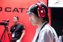 ������#038�Υ���ͥ���/����·���Υȡ��ʥ��Ȥ��������Τϡ��ʤ�ȥ��롦�ե���ơ�TGS 2014��Mad Catz�֡����ǳ��Ť��줿�֥���IV���������ե��ȥ�ݡ���