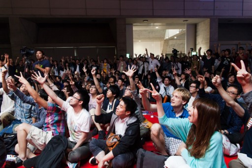 ������#054�Υ���ͥ���/����·���Υȡ��ʥ��Ȥ��������Τϡ��ʤ�ȥ��롦�ե���ơ�TGS 2014��Mad Catz�֡����ǳ��Ť��줿�֥���IV���������ե��ȥ�ݡ���