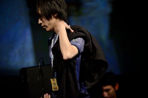 画像集#002のサムネイル/「負けたくない」ではなく,「勝つぞ」という気持ちで――優勝・ももち選手へのインタビューと共に振り返る「Capcom Cup Finals」