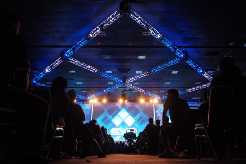 ������#003�Υ���ͥ���/��EVO2014�����ܤ˵����夯�ޤǤ�EVO�ʤ�Ǥ�����������Ե��˾���٤줿�Τǡ���¢�Υ��ʥå׼̿���ޤȤ�Ƥߤ�