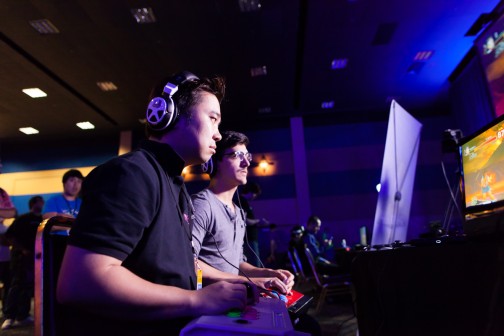 ������#012�Υ���ͥ���/��EVO2014�����ܤ˵����夯�ޤǤ�EVO�ʤ�Ǥ�����������Ե��˾���٤줿�Τǡ���¢�Υ��ʥå׼̿���ޤȤ�Ƥߤ�