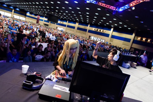 ������#027�Υ���ͥ���/��EVO2014�����ܤ˵����夯�ޤǤ�EVO�ʤ�Ǥ�����������Ե��˾���٤줿�Τǡ���¢�Υ��ʥå׼̿���ޤȤ�Ƥߤ�