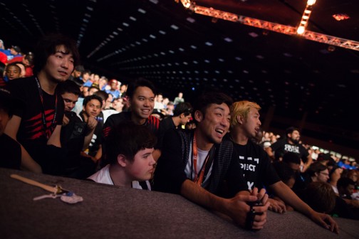 ������#044�Υ���ͥ���/��EVO2014�����ܤ˵����夯�ޤǤ�EVO�ʤ�Ǥ�����������Ե��˾���٤줿�Τǡ���¢�Υ��ʥå׼̿���ޤȤ�Ƥߤ�