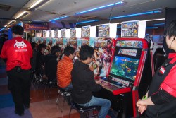 ������#004�Υ���ͥ���/��ȯ�Ϥ��褤��ǽ��ʳ��ˡ�������Ρ֥���ȥ饹�ȥ꡼�ȥե�������IV�ץ����ƥ��ȥ�ݡ��Ȥ�Ǻܡ����ץ�����᤬��ä�Ĵ���Υݥ���ȤȤ�