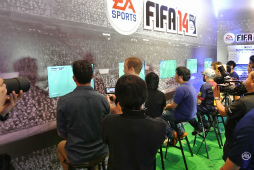 ꡼ No.001 | ǹԤ줿FIFA 14ץץӥ塼٥Ȥݡȡ쥹å餬路ULTIMATE TEAM׺ǿ