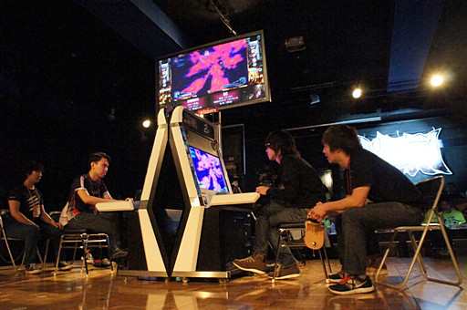 画像集#023のサムネイル/個人戦はブランカが優勝,そしてハカンも大暴れ。波乱だらけの「ウルトラストリートファイターIV」賞金制全国大会「一秋千撃杯」をレポート