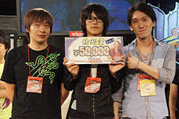 画像集#030のサムネイル/個人戦はブランカが優勝,そしてハカンも大暴れ。波乱だらけの「ウルトラストリートファイターIV」賞金制全国大会「一秋千撃杯」をレポート