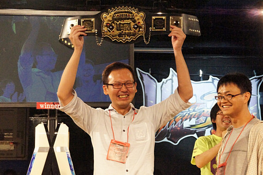 画像集#034のサムネイル/個人戦はブランカが優勝,そしてハカンも大暴れ。波乱だらけの「ウルトラストリートファイターIV」賞金制全国大会「一秋千撃杯」をレポート