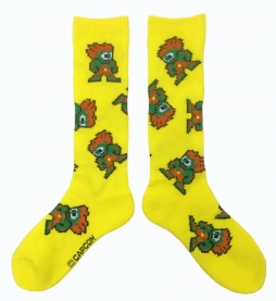 画像ギャラリー No.003のサムネイル画像 / 「ストリートファイター」モチーフのドットデザイン靴下が5月18日に発売