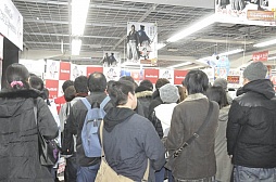 画像ギャラリー No.009のサムネイル画像 / 「龍が如く 維新!」の体験会が開催。会場に駆けつけた名越総合監督と横山プロデューサーのインタビューをお届け