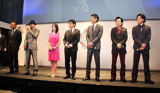 画像集#002のサムネイル/「龍が如く 維新!」の完成披露記者会見が開催。黒田崇矢さんや高橋克典さん,桜庭ななみさんら主要キャストが登壇した会場の模様をレポート