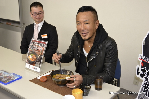 画像集#017のサムネイル/名越総合監督も出席した「龍が如く 維新!」と「はなまるうどん」のコラボメニュー試食会をレポート。「はなまる特製龍うどん」の販売は2月3日より開始