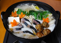 画像集#008のサムネイル/桐生/真島/遥との“同姓同名割”も用意される「龍が如く 維新!」と居酒屋はなこのタイアップが本日より開始。渋谷南口店には坂本龍馬像も展示