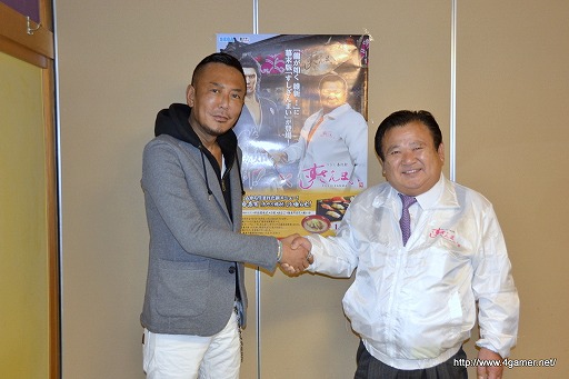 画像集#026のサムネイル/「龍が如く 維新!」×「すしざんまい」コラボメニューの「幕末屋台寿司」は2月15日に提供開始。3倍サイズの漬けマグロ握りはたっぷりの食べごたえ