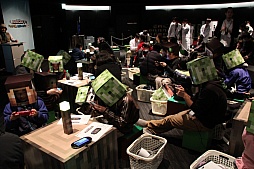 画像ギャラリー No.005のサムネイル画像 / 親子で「Minecraft」を体験。全国11都市で開催される「マイクラ部 全国キャラバン」東京会場の模様をレポート