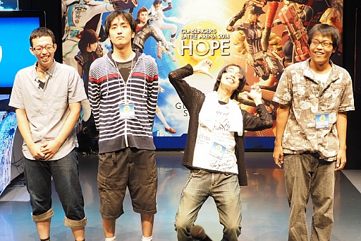 画像集#017のサムネイル/「ガンスリンガーストラトス2」公式大会「GUNSLINGER’S BATTLE ARENA -HOPE-」をレポート。優勝チーム「にょん」のミニインタビューも掲載