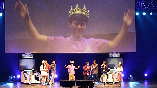 ���������꡼ No.006�Υ���ͥ������ / �֥��󥹥�󥬡� ���ȥ�ȥ�3�פκǿ��������Ϫ���줿�������٥�ȡ֥��ȥ�ȥ��ե����ƥ��Х롪��Special Night Party���פ����ͤ��ݡ���