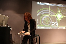 画像集#007のサムネイル/「CROSS×BEATS」の体験イベントが開催。新曲発表やNAOKI氏との対戦が行われた会場の様子をレポート