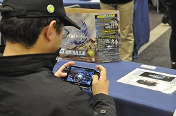 ������#005�Υ���ͥ���/�֥ե��󥿥��������� �Υ����ס��ŷ�ʸ�� FIGHTING CLIMAX�ס֥��㥤�˥󥰡��쥾�ʥ󥹡פ��ץ쥤���֥��Ÿ���줿�θ����ݡ��ȡ��ƥץ��ǥ塼�����ؤι�Ʊ���󥿥ӥ塼��Ǻ�