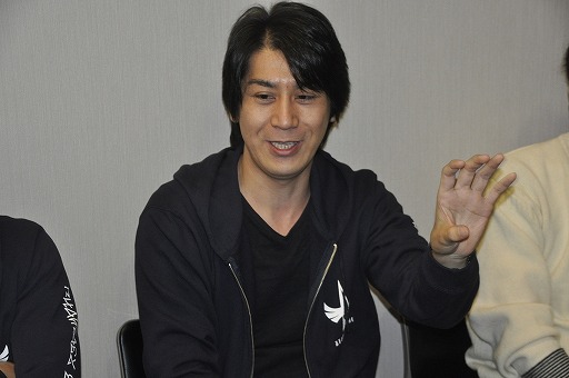 ������#017�Υ���ͥ���/�֥ե��󥿥��������� �Υ����ס��ŷ�ʸ�� FIGHTING CLIMAX�ס֥��㥤�˥󥰡��쥾�ʥ󥹡פ��ץ쥤���֥��Ÿ���줿�θ����ݡ��ȡ��ƥץ��ǥ塼�����ؤι�Ʊ���󥿥ӥ塼��Ǻ�