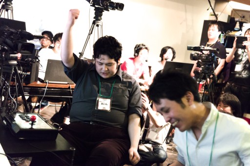 画像ギャラリー No.031のサムネイル画像 / 「GUILTY GEAR Xrd」部門の優勝は,なんとチップ使いのサミット選手。 好試合が続出した「GODSGARDEN #10」初日フォトレポート