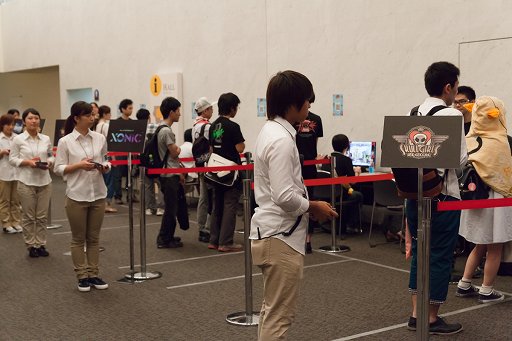 画像ギャラリー No.003のサムネイル画像 / 「ARC REVOLUTION CUP 2015」フォトレポート。「GUILTY GEAR」や「BLAZBLUE」など,計4タイトルの優勝者達へのインタビューも掲載