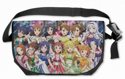 画像ギャラリー No.001のサムネイル画像 / 「アイドルマスター」765PROオールスターズのリバーシブルメッセンジャーバッグが登場