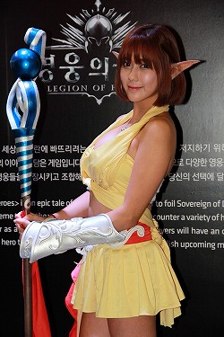 ���������꡼ No.011�Υ���ͥ������ / ��LEGION Of HEROES�פǥ�Х����������饤��RPG�Ρ�ʸˡ�ɤ���夲�롣��ȯ���NDOORS��Ψ���륭�ࡦ�ƥ������ä�ʹ����