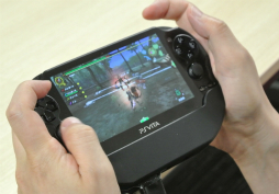 Ps Vita版 モンスターハンター フロンティアg の正式サービス開始が迫る 初となる携帯ゲーム機展開について杉浦一徳氏と木本龍己氏に聞いた