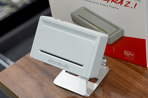 画像ギャラリー No.006のサムネイル画像 / 携帯型ゲームPC向けドックやUSB ACアダプタにキャプチャ機能を内蔵!? ユニークな製品を多数出展したAVerMedia