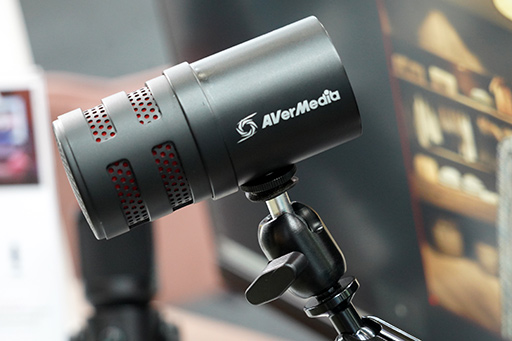 画像ギャラリー No.008のサムネイル画像 / 携帯型ゲームPC向けドックやUSB ACアダプタにキャプチャ機能を内蔵!? ユニークな製品を多数出展したAVerMedia