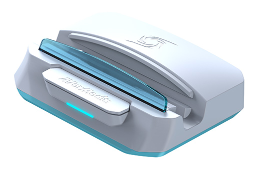 携帯型ゲームPCやタブレット用のスタンド兼USBハブにもなる