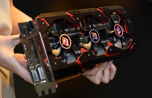 ������#002�Υ���ͥ���/��COMPUTEX��PowerColor��������Ȥʤ����R9 295X2���ͤο�����Devil 13�ץ����ɤ�Ÿ��