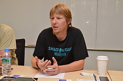 ���������꡼ No.003�Υ���ͥ������ / ��SHADOWGUN�פ����ܤˤ�ʤ��߿�����ȯ��Ҥ��Ǥļ��ΰ�ꡣ�����FPS��Dead Trigger 2�פ��꡼������MADFINGER Games���ä�ʹ����