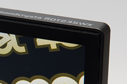 三菱電機製ディスプレイ「RDT235WX」レビュー。画質と速度の両立を図る 三菱電機製ディスプレイ「RDT235WX」レビュー。画質と速度の両立を図る