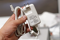 ������#004�Υ���ͥ���/���ն��۱�ǥ�����̥�Ϥ�AQUOS ZETA��Xperia Z2 Tablet�򤸤ä�������å���NTT�ɥ���2014�ƥ�ǥ륹�ޡ��ȥե���ƥ��ȥ�ݡ��ȡʸ��ԡ�