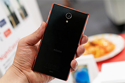 ������#006�Υ���ͥ���/���ն��۱�ǥ�����̥�Ϥ�AQUOS ZETA��Xperia Z2 Tablet�򤸤ä�������å���NTT�ɥ���2014�ƥ�ǥ륹�ޡ��ȥե���ƥ��ȥ�ݡ��ȡʸ��ԡ�