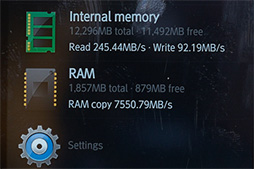 画像ギャラリー No.019のサムネイル画像 / KDDI 2015年春モデルスマートフォン3製品テストレポート。コンパクトで使い勝手重視の製品はどの程度の性能を備えるのか?