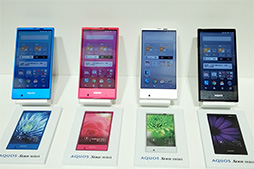 画像ギャラリー No.022のサムネイル画像 / KDDI 2015年春モデルスマートフォン3製品テストレポート。コンパクトで使い勝手重視の製品はどの程度の性能を備えるのか?