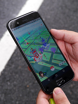 画像ギャラリー No.003のサムネイル画像 / 【PR】シャープのハイエンドスマートフォン「AQUOS R」はゲームを快適にプレイできるのか。その実力を人気の5タイトルで検証してみた