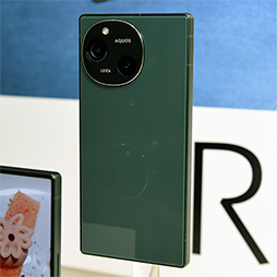 ���������꡼ No.002�Υ���ͥ������ / ��AQUOS R9�פϲ����Ѥ�ä��Τ���������������ʤ����ܥݥ���Ȥ�����å�